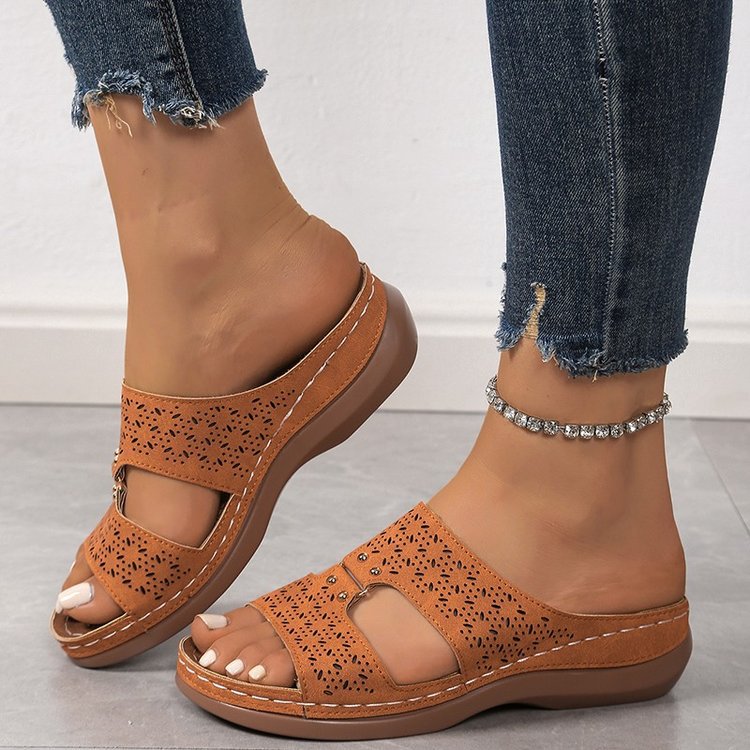 Damen Clogs mit modischem Lochdesign und komfortabler Fußbettung EB