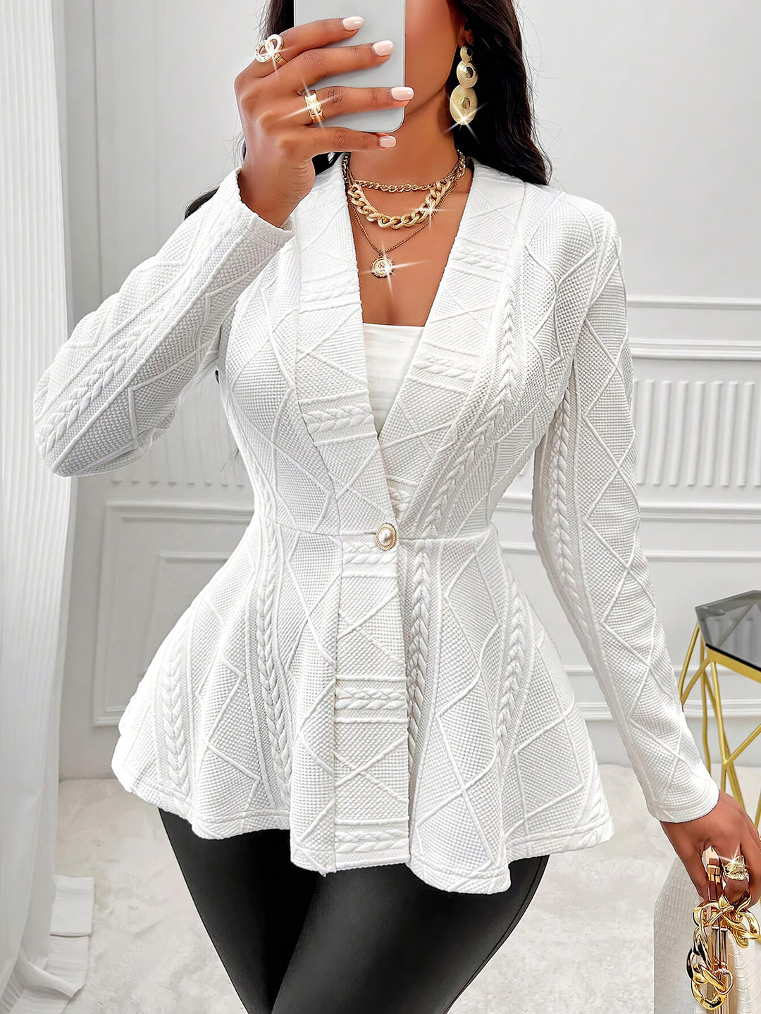 Damen modischer Blazer mit strukturiertem Design und taillierten Details EB