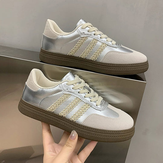 Damen Sportliche Sneakers aus hochwertigem Glattleder mit modischen Akzenten EB