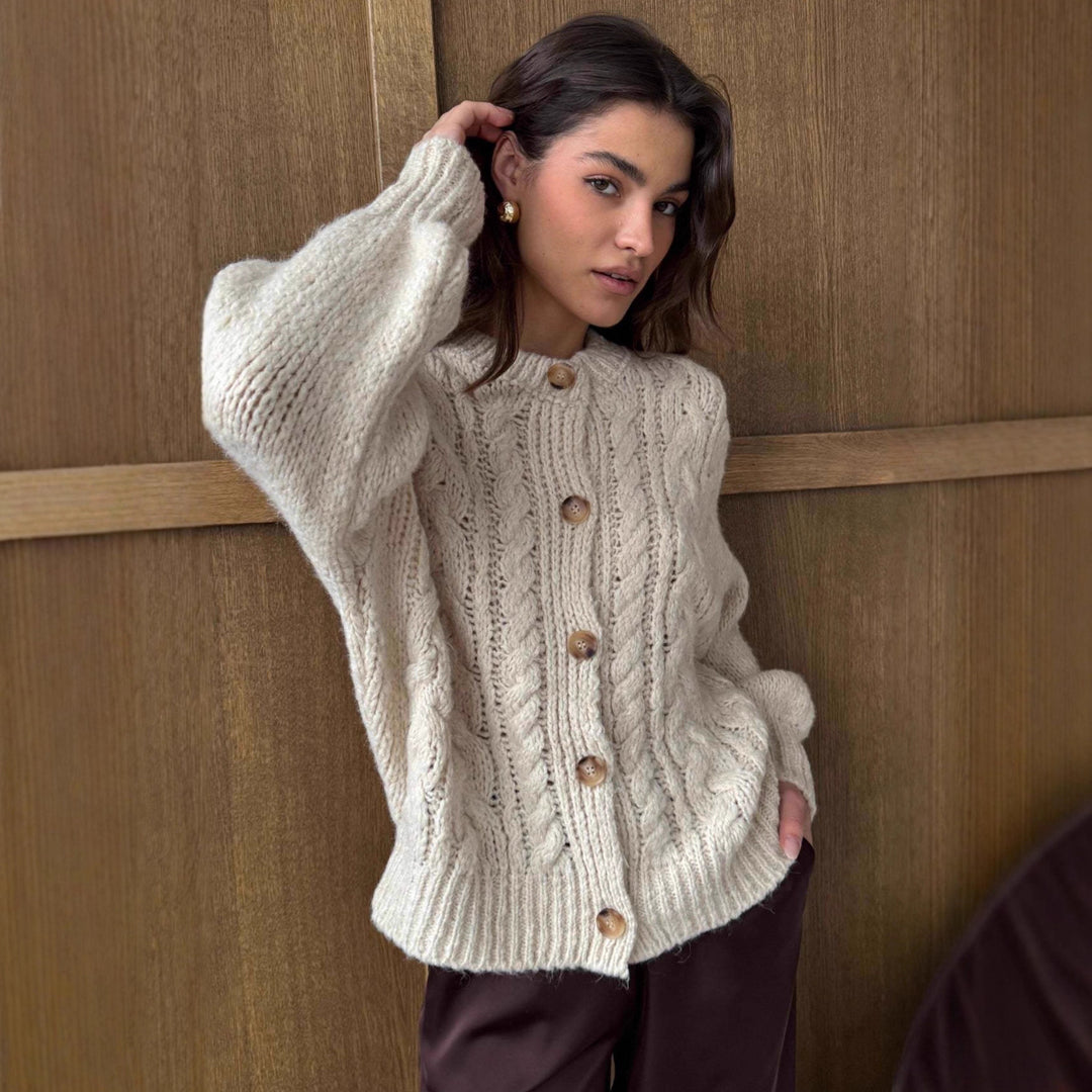 Damen Grobstrickjacke mit eleganter Knopfdetails und voluminösen Ärmeln EB
