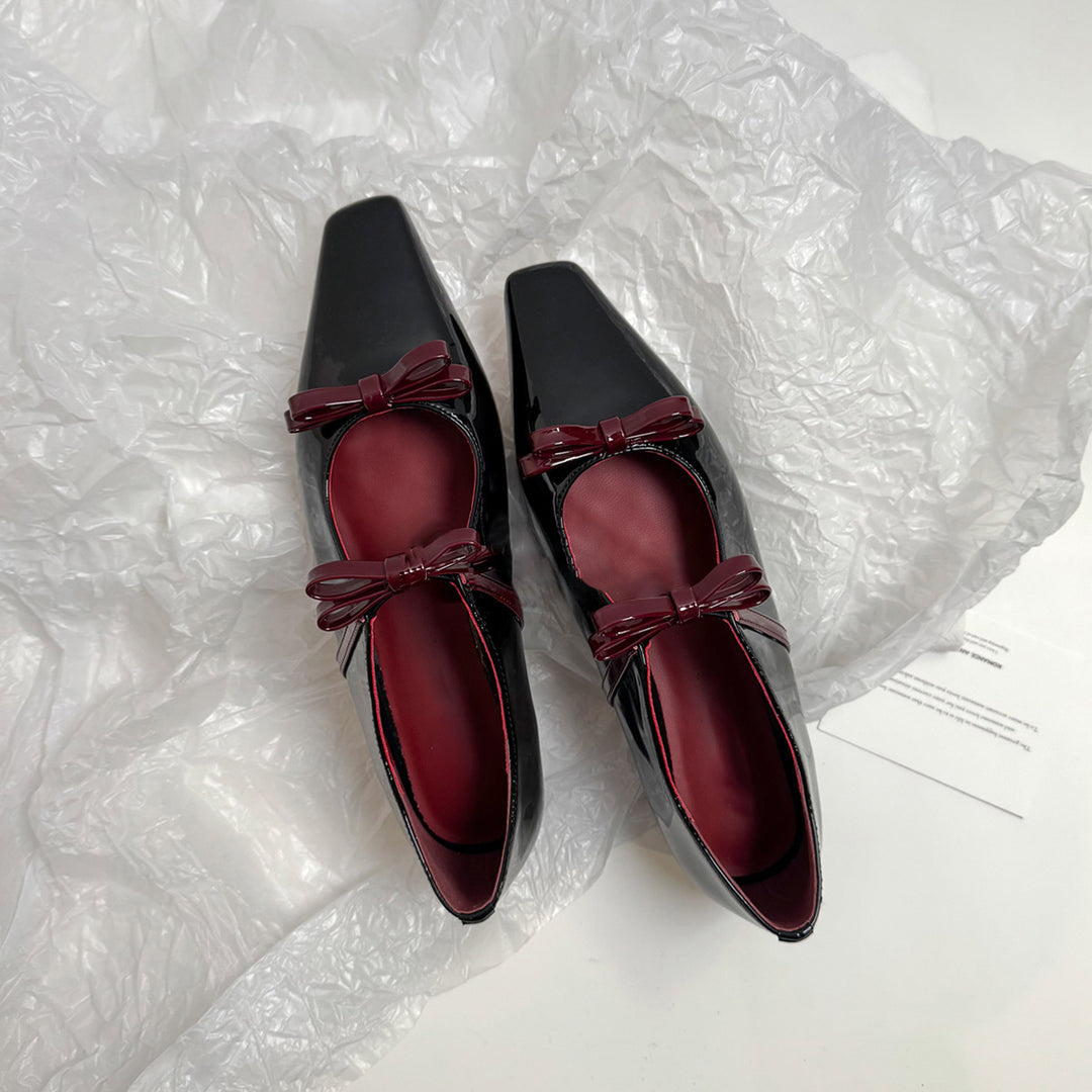 Damen Ballerina-Schuhe mit hochwertigem Metallic-Obermaterial und charmantem Schleifendetail EB