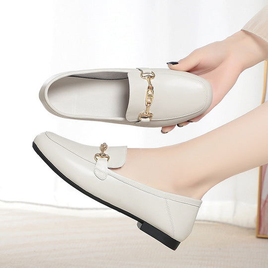 Damen Elegante Mokassins mit modischem Kettendetail EB