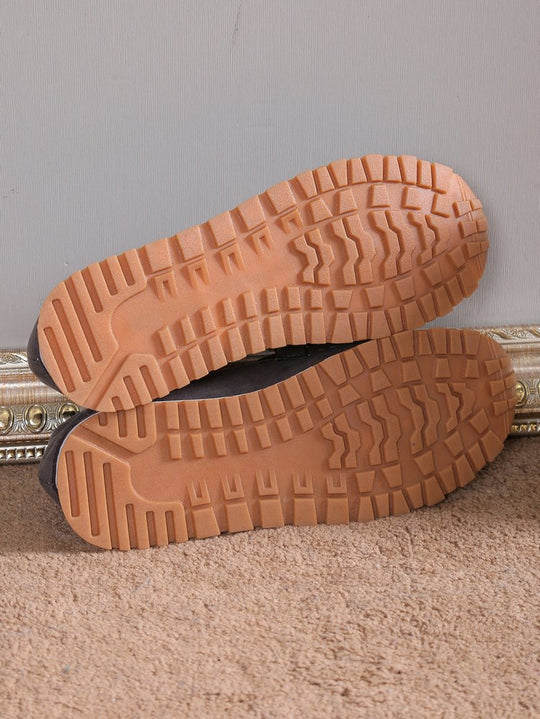 Damen Mokassins mit elegantem Schnallen-Detail und rutschfester Sohle EB