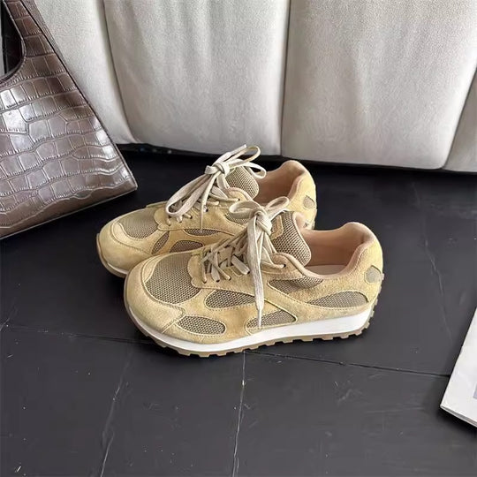 Damen Sportliche Sneaker mit atmungsaktivem Mesh und modischer Wildleder-Oberfläche EB