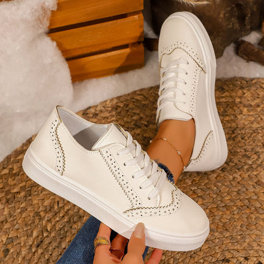 Damen Modische Sneakers mit hochwertigem Wildleder-Obermaterial und stilvollen Details EB