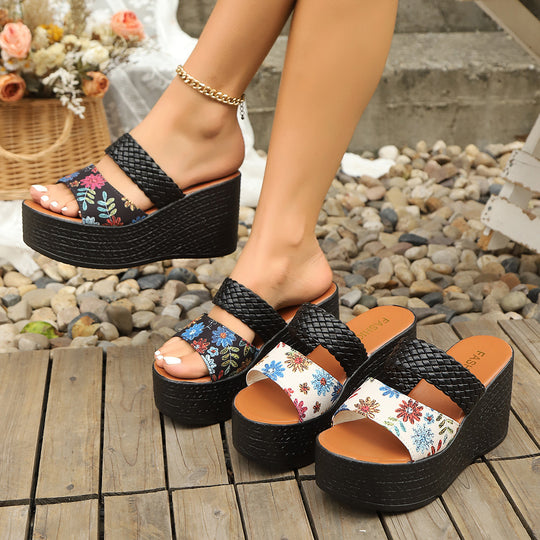 Damen Wedge-Pantoletten mit floralen Akzenten und geflochtenem Obermaterial EB
