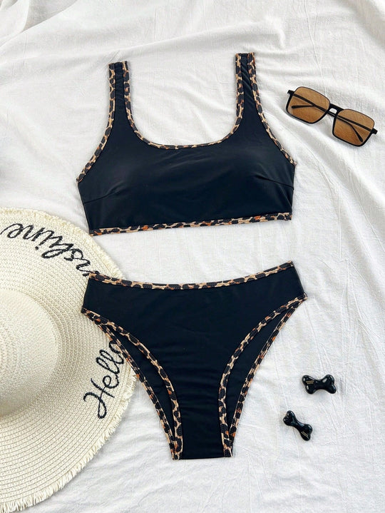 Damen Hochgeschnittener Bikini mit animalischem Design EB
