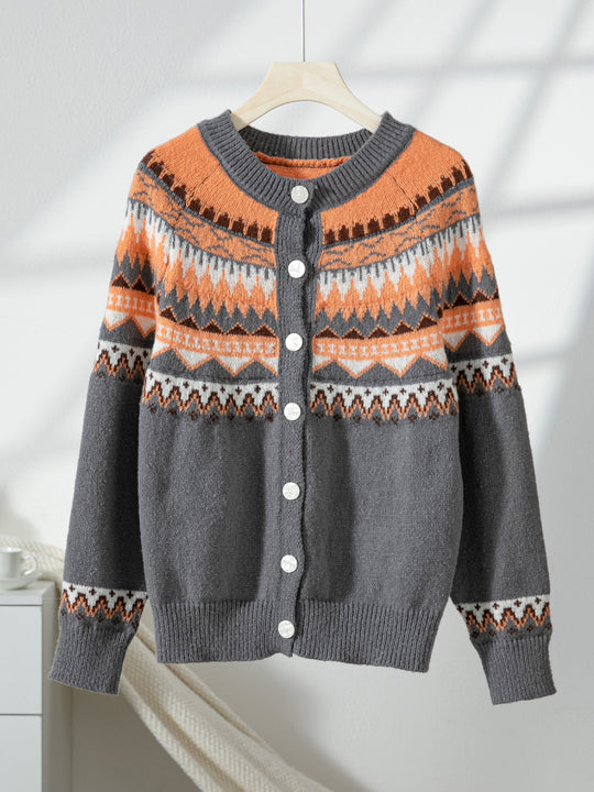 Damen Strickjacke mit aufwendigen geometrischen Mustern und nachhaltigem Material EB
