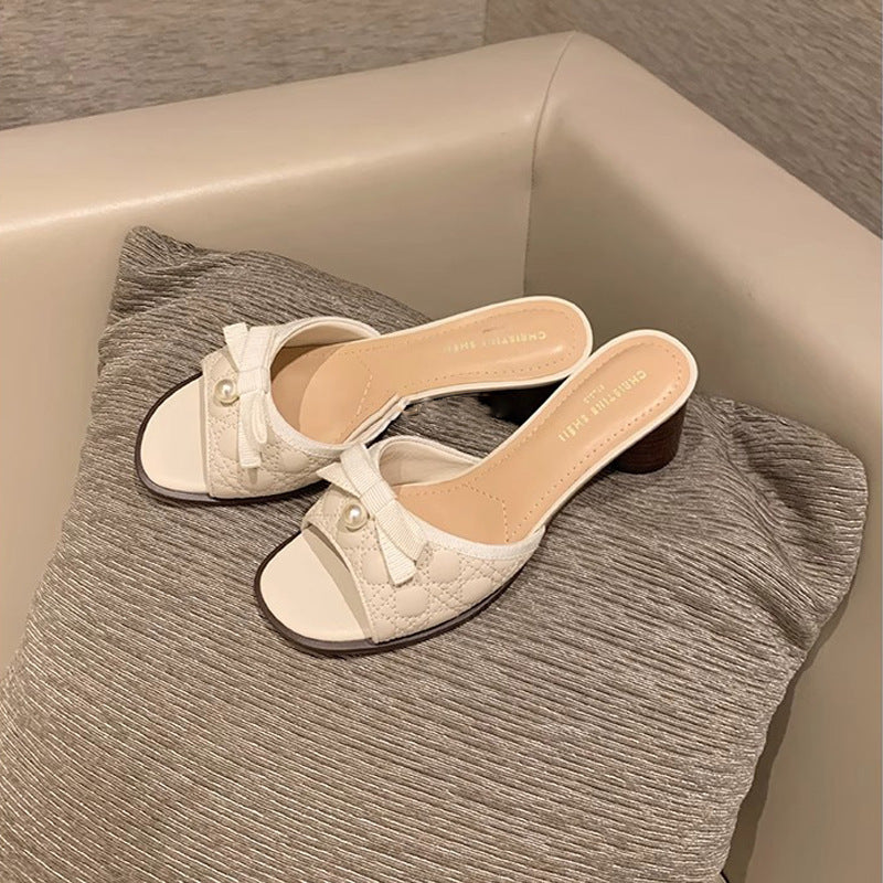Damen modische Mules mit elegantem Perlenschmuck und komfortablem Absatz EB