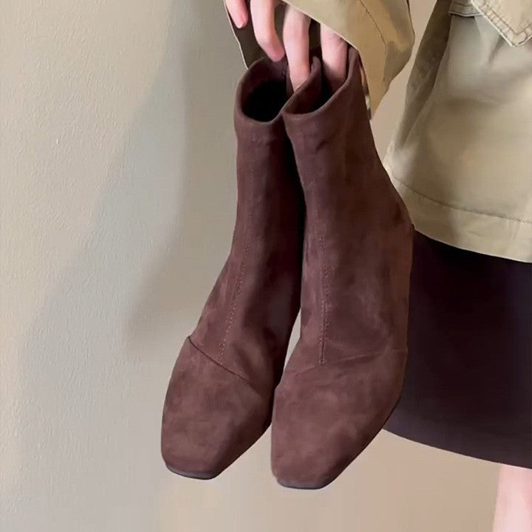 Damen elegante Ankle Boots mit spitz zulaufender Zehenpartie und komfortablem Blockabsatz EB