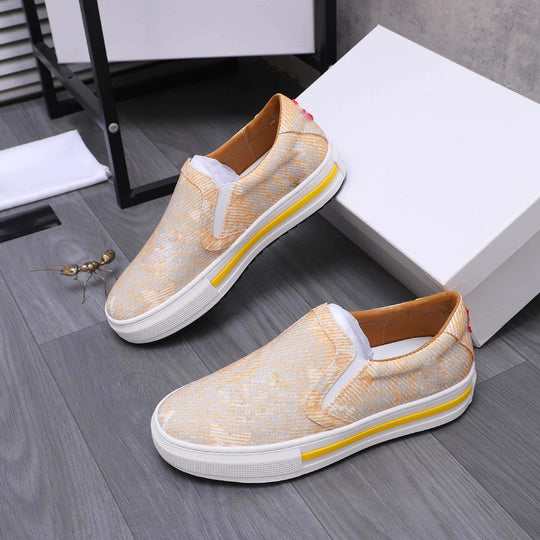 Damen Slip-On Sneakers mit atmungsaktiver und elastischer Oberflächenstruktur EB