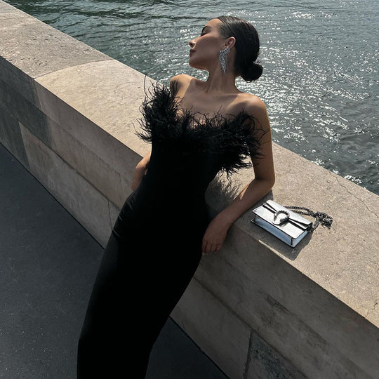 Damen Hochwertiges Sommerkleid mit feinem Spitzenbesatz EB