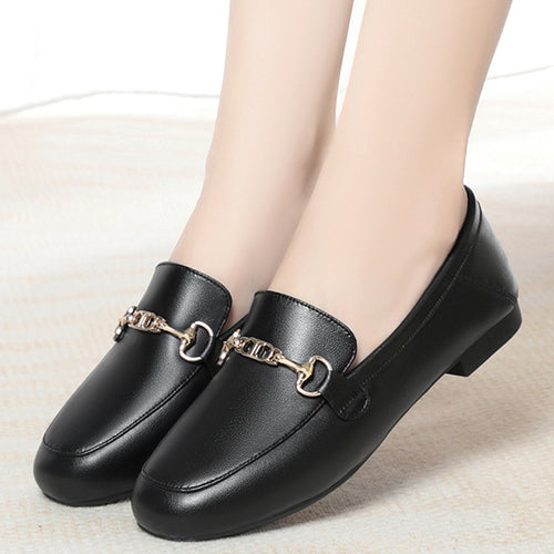 Damen Elegante Mokassins mit modischem Kettendetail EB