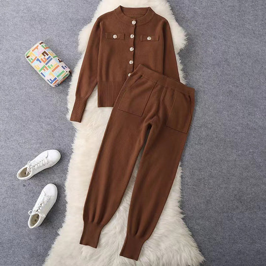 Damen elegantes Strickanzug-Set mit Knopfdétails EB