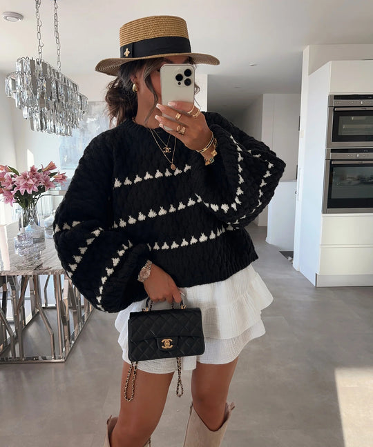 Damen Grobstrickpullover mit voluminösen Ärmeln und strukturiertem Muster EB