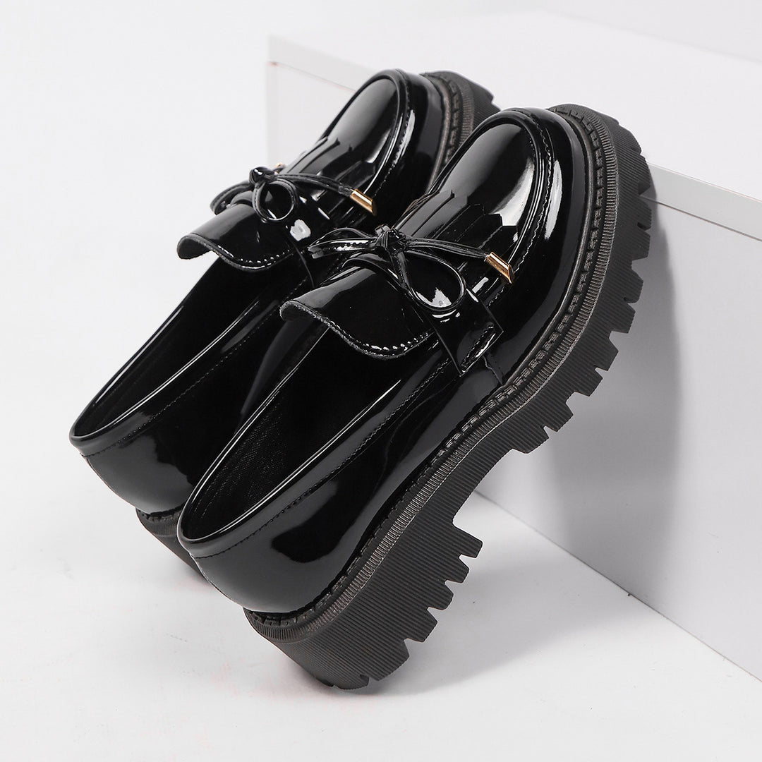 Damen modische Lacklederschuhe mit robustem Profilsohle und Schleifenakzent EB