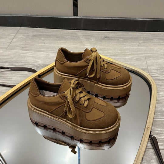 Damen modische Platform Sneakers mit robustem Sohlenprofil und klassischem Design EB