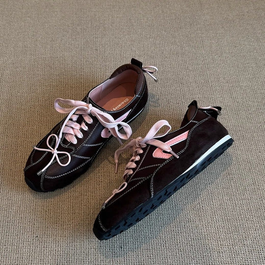 Damen modische Schnür-Sneaker aus hochwertigem Wildleder mit dekorativen Akzenten EB