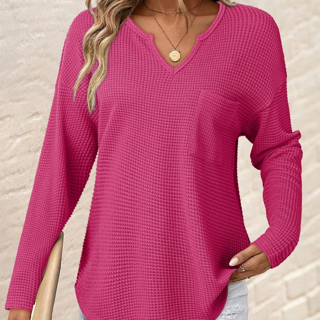 Damen Waffelstrick-Longsleeve mit V-Notch, Brusttasche und legerer Oversize-Passform EB