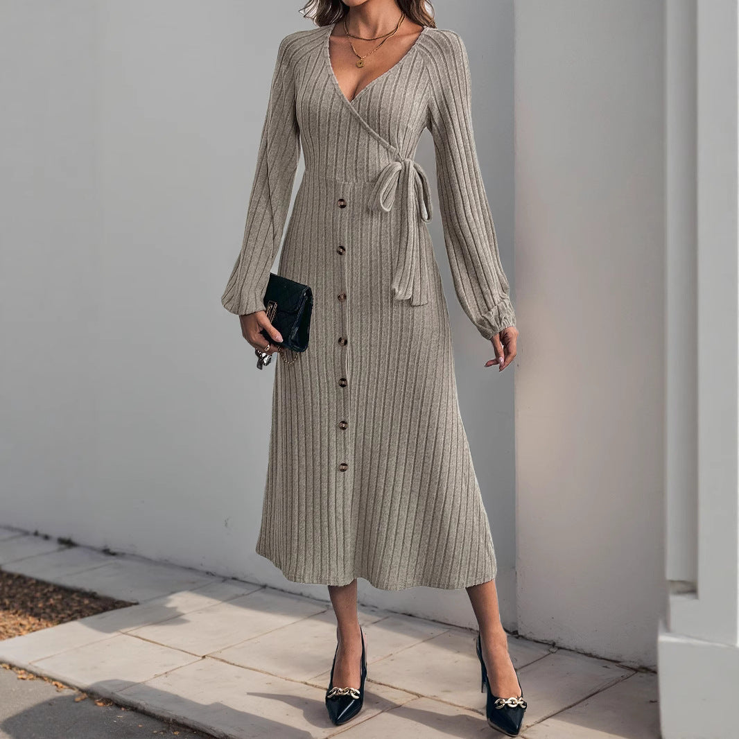Damen Wickelkleid mit eleganten Rüschendetails und taillierbarem Gürtel EB