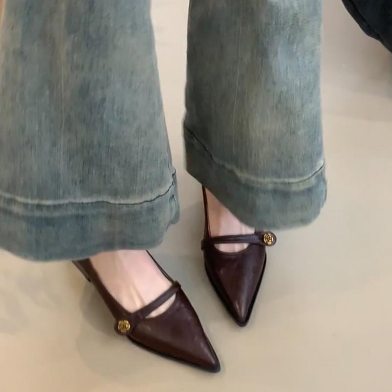 Damen Elegante Absatzschuhe mit feinem Riemendetail und modischem Blockabsatz EB