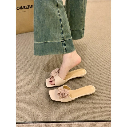 Damen elegante Mules mit floralem Detail EB