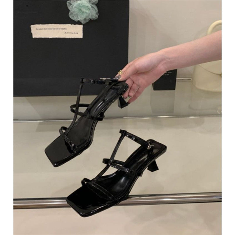 Damen elegante Sandalen mit geometrischem Absatz EB