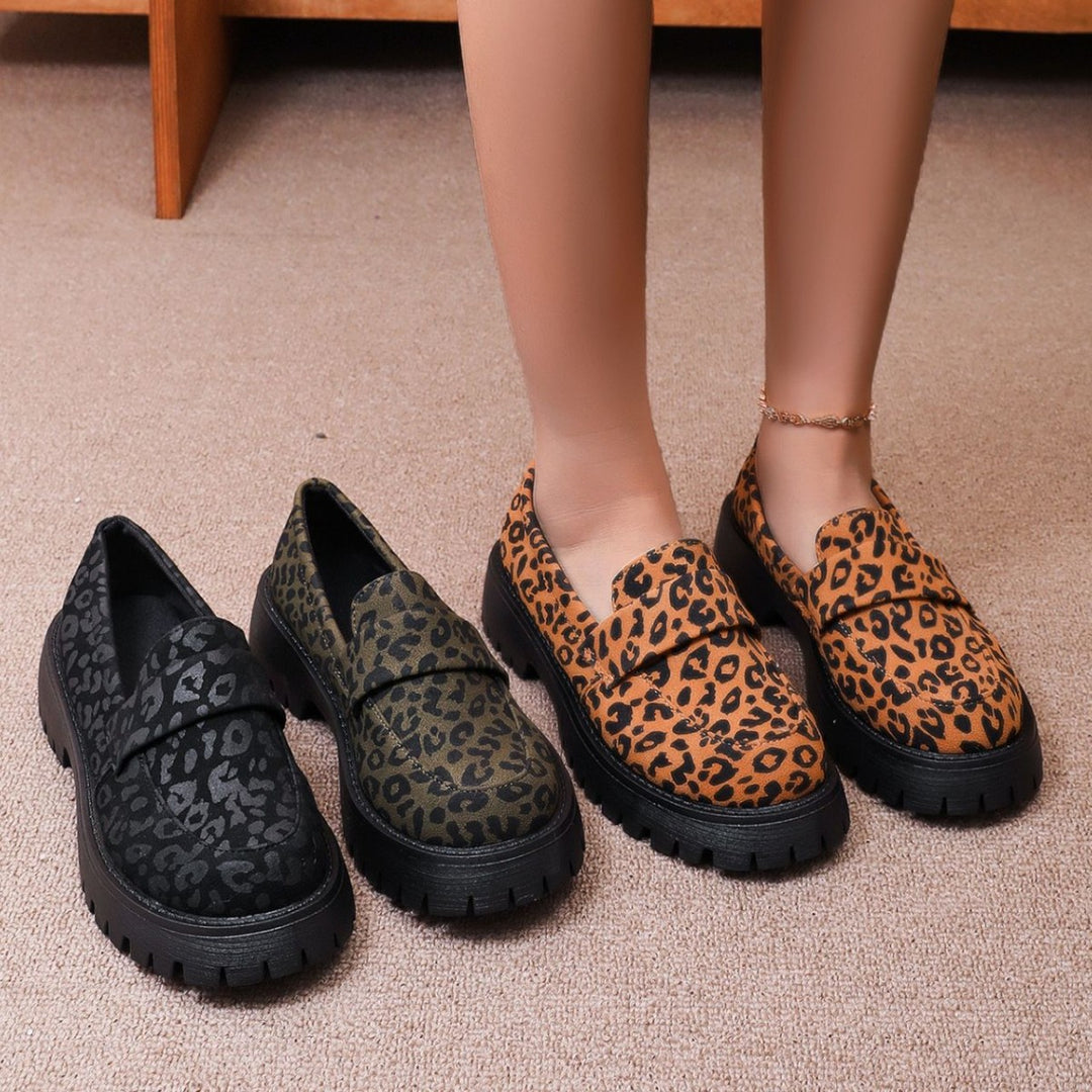 Damen Bequeme Slip-Ons mit animalischem Design EB