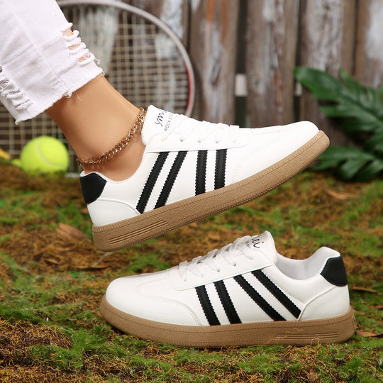 Damen Sportliche Sneakers mit klassischem Streifendesign EB