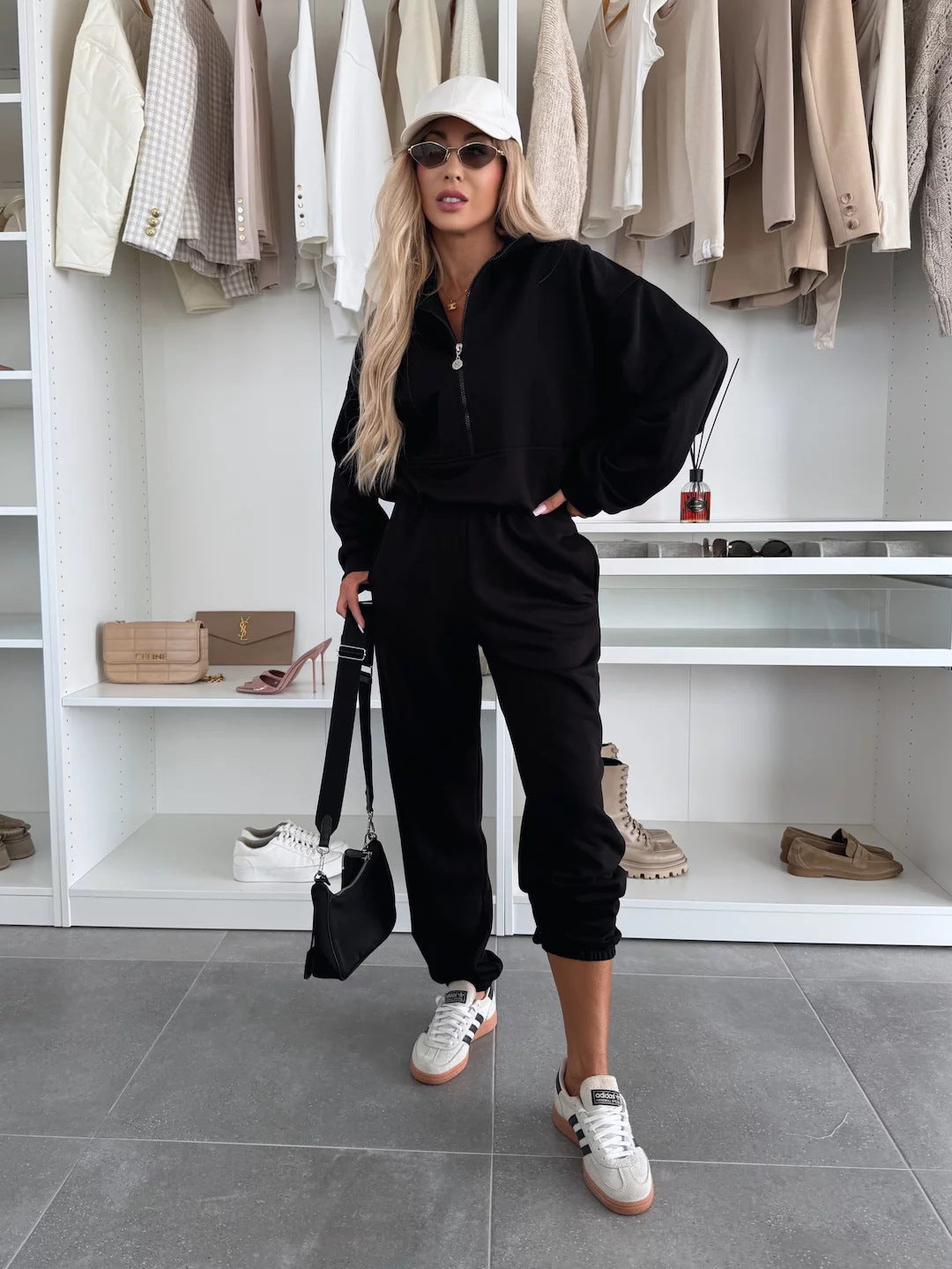 Damen Kuscheliges Freizeit-Set mit Kurzreißverschluss, hohem Kragen und Joggerhose EB