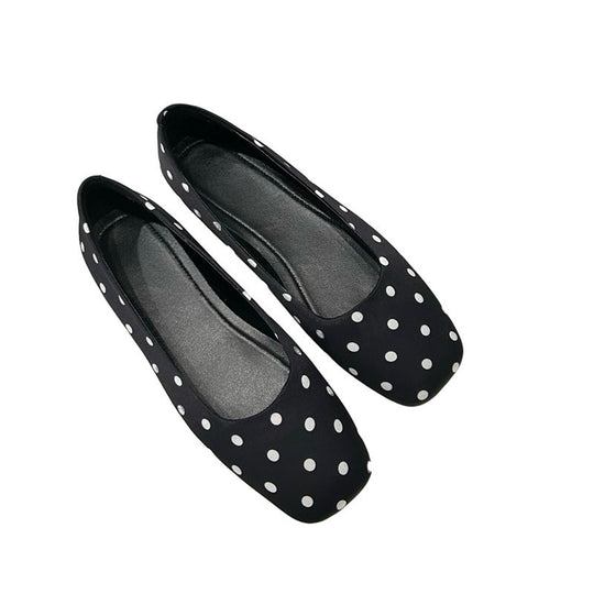 Damen Ballerinas mit quadratischer Zehenform und glänzender Oberfläche EB