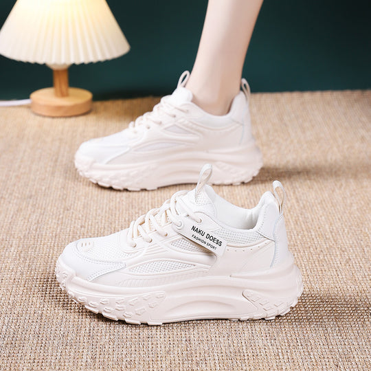 Damen Sportliche Sneakers mit atmungsaktiver Obermaterialstruktur und dämpfender Sohle EB