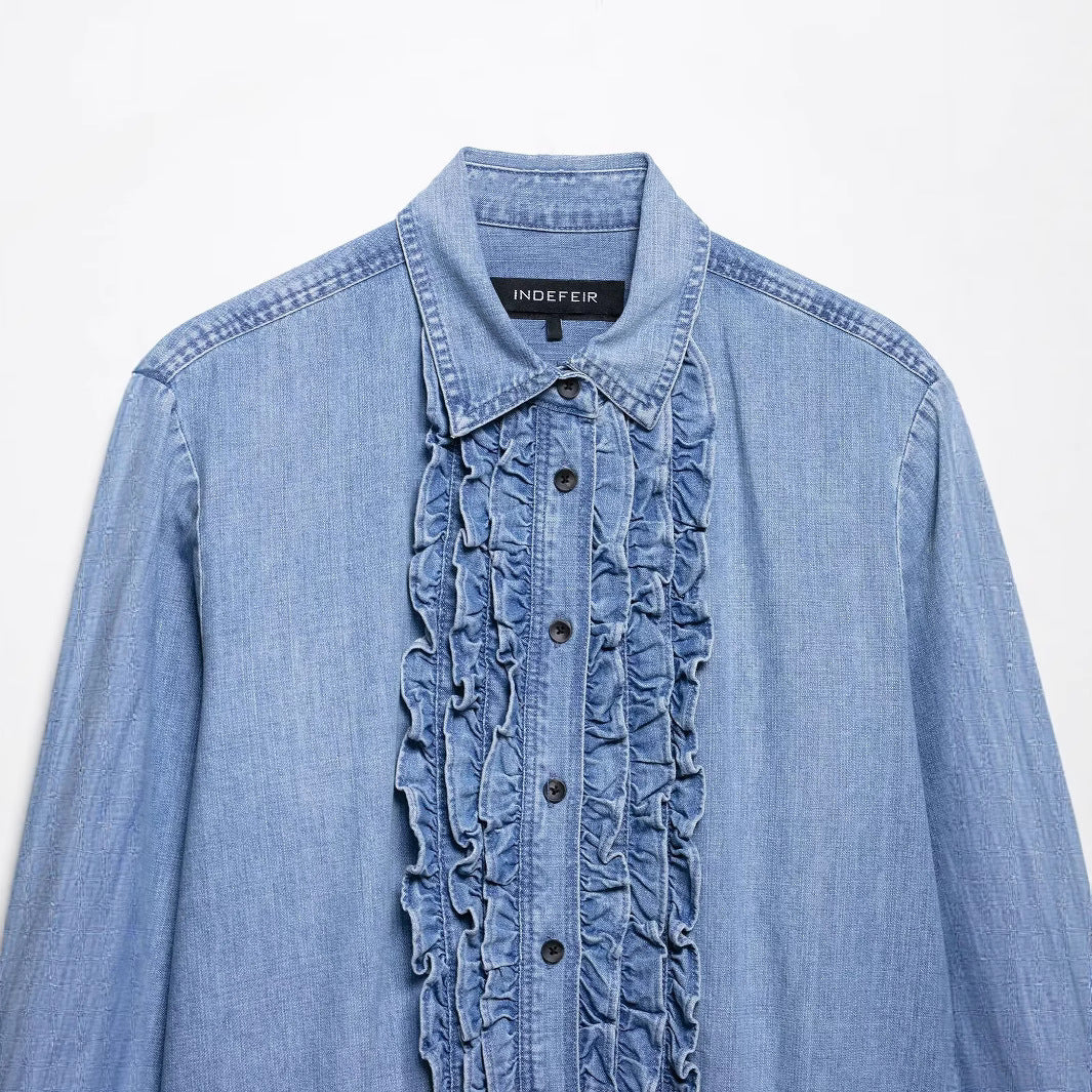 Damen nan Chambray-Bluse mit Rüschenknopfleiste, Hemdkragen und verlängertem Saum EB