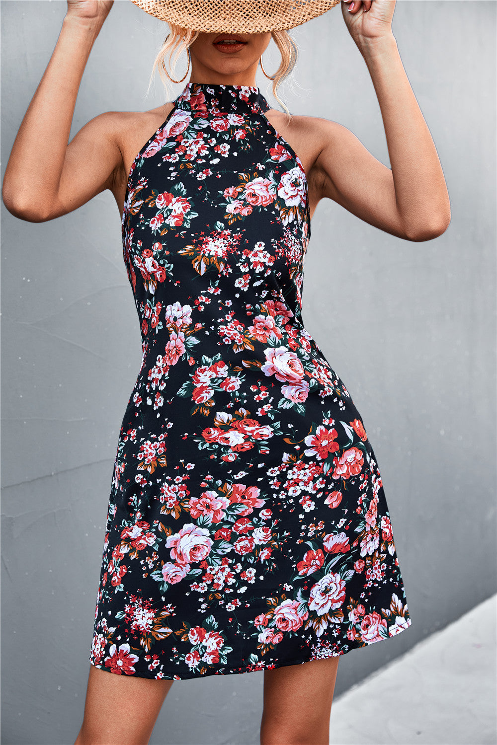 Damen Halterkleid mit floralem Design und elegantem Schnitt EB