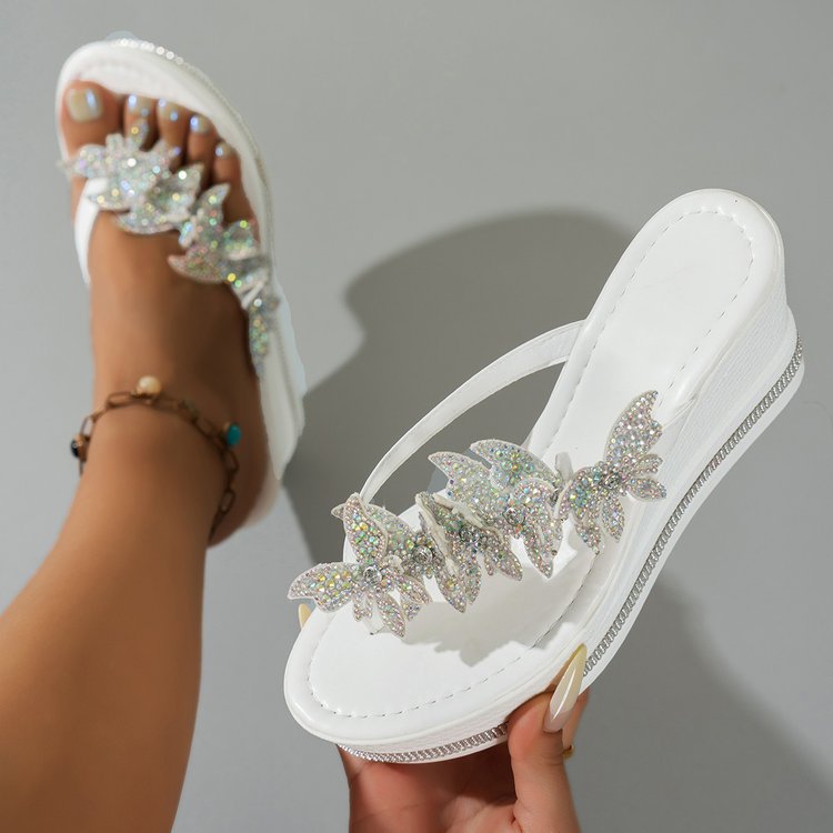 Damen Glamouröse Riemensandaletten mit funkelndem Schmetterlingsdesign EB
