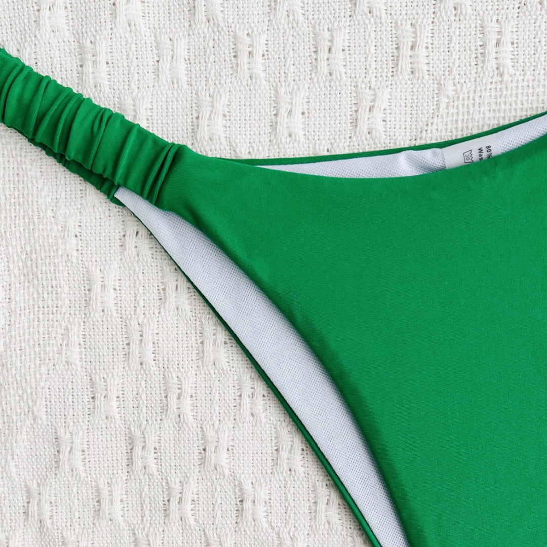 Damen Hochgeschnittener Bikini mit gekreuzten Trägern EB