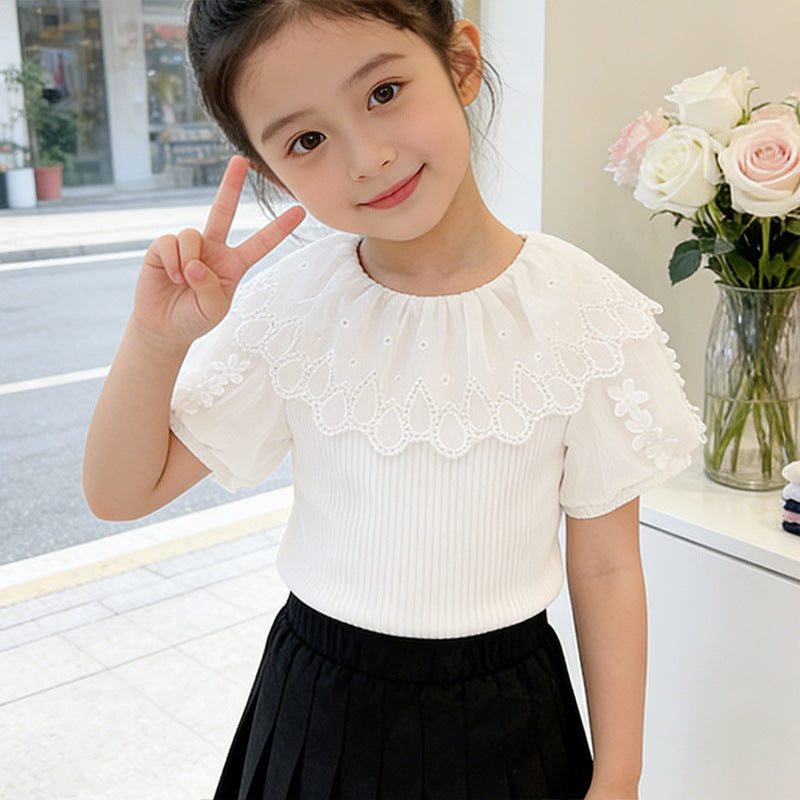 Mädchen modische Bluse mit voluminösem Tüllkragen und eleganten Details EB