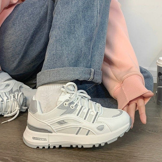 Damen Retro‑Laufstil Plateau‑Sneaker mit robuster Traktionssohle und atmungsaktivem Mesh EB