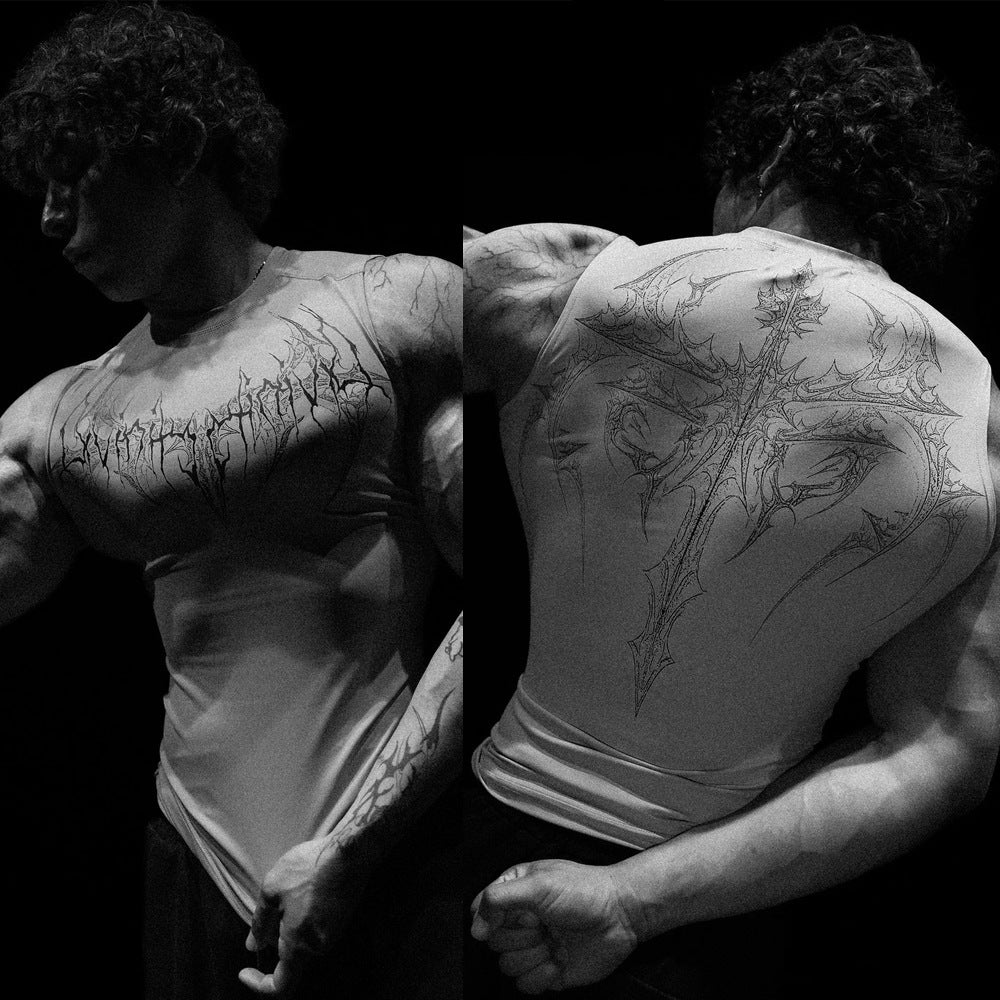 Herren nan figurbetontes Trainings-Tanktop mit tiefen Armausschnitten und filigranem Rückendruck EB