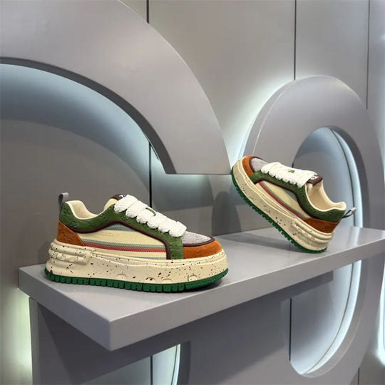Damen Trendige Chunky Sneakers mit lebhaftem Design und strapazierfähigen Materialien EB