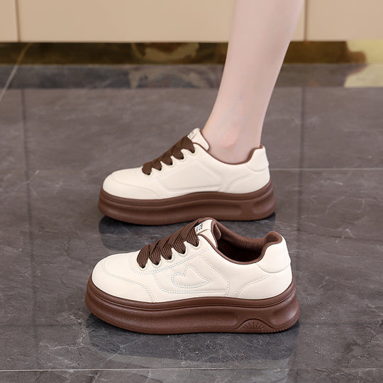 Damen Chunky Sneaker mit dicker Sohle und modischem Design EB