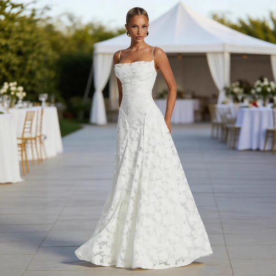 Damen Elegantes Maxikleid mit floralem Spitze-Design und verstellbaren Spaghettiträgern EB