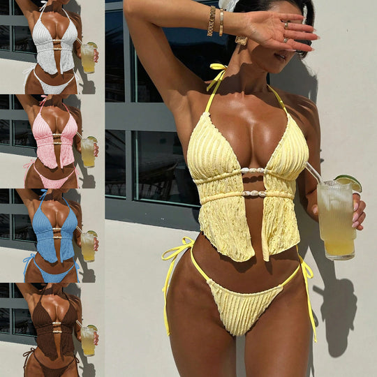 Damen Bikinimodell mit eleganter Rüschendetail EB