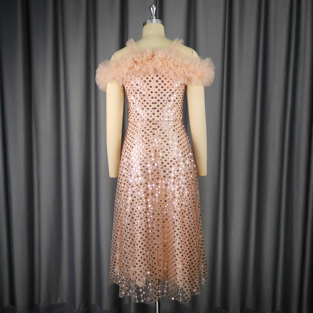 Damen Festliches Abendkleid mit voluminösen Rüschendetails und zartem Glitzer EB