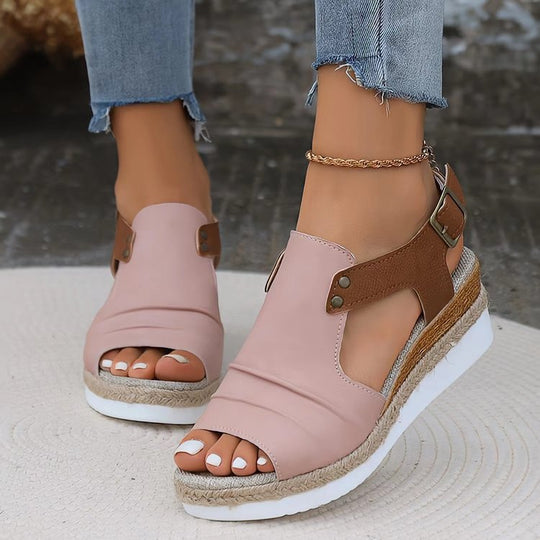 Damen Plattform-Sandalen mit breiten Riemen und elastischen Einsätzen EB