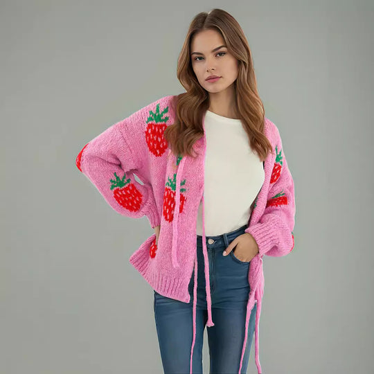 Damen kuscheliger Pullover mit fruchtigem Erdbeer-Motiv EB