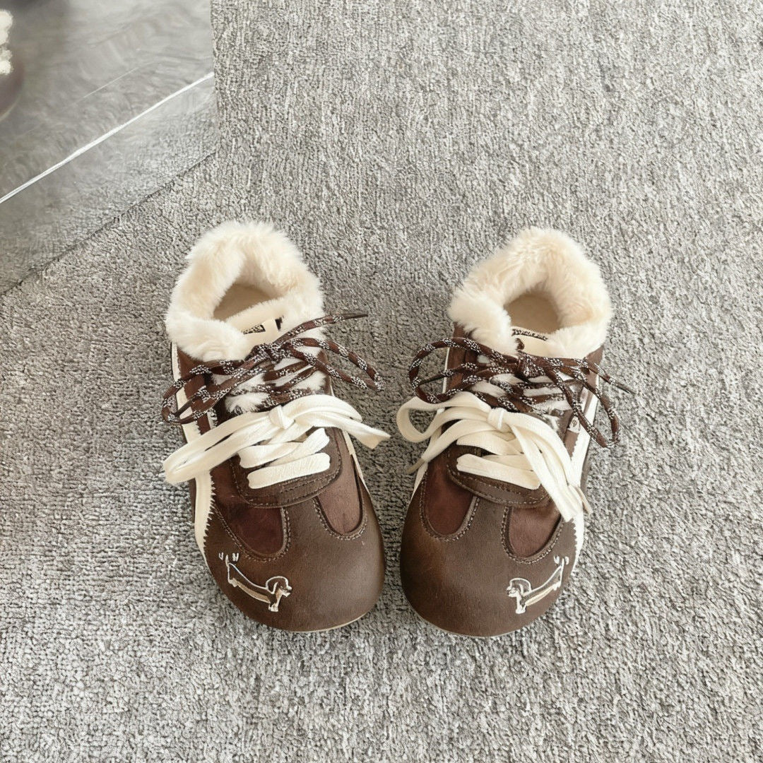 Damen Sneaker mit wärmendem Fleece-Innenfutter und modischem Design EB