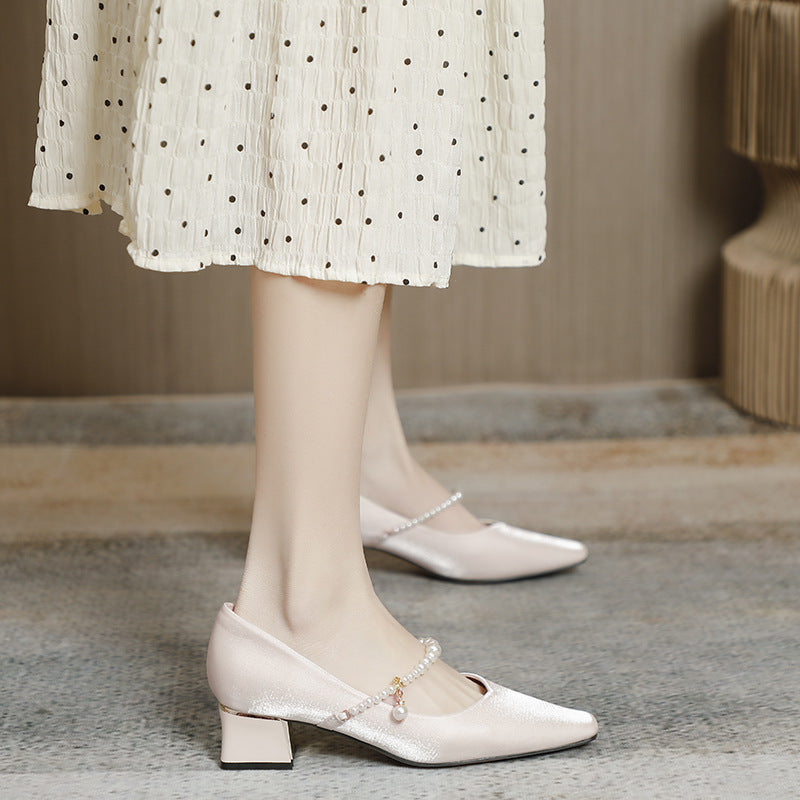 Damen schicke Pumps mit verzierten Riemen EB
