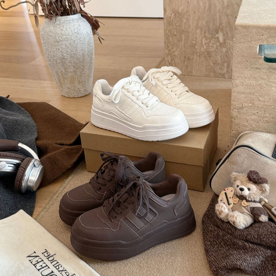 Damen Sportliche Sneaker mit dämpfender Sohle aus hochwertigem Obermaterial EB