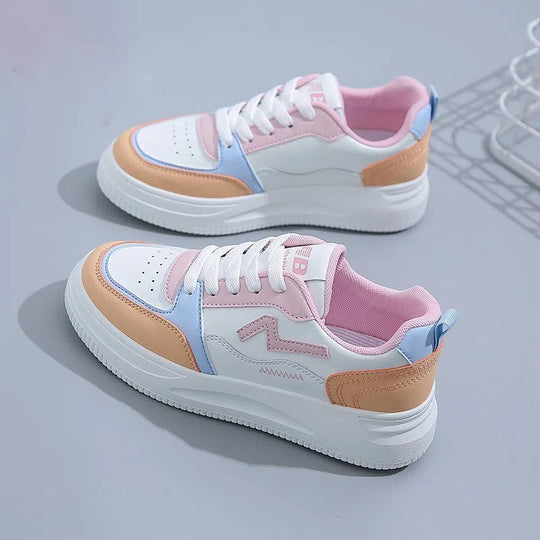 Damen Sportliche Freizeitschuhe mit Plateau und modischen Akzenten EB